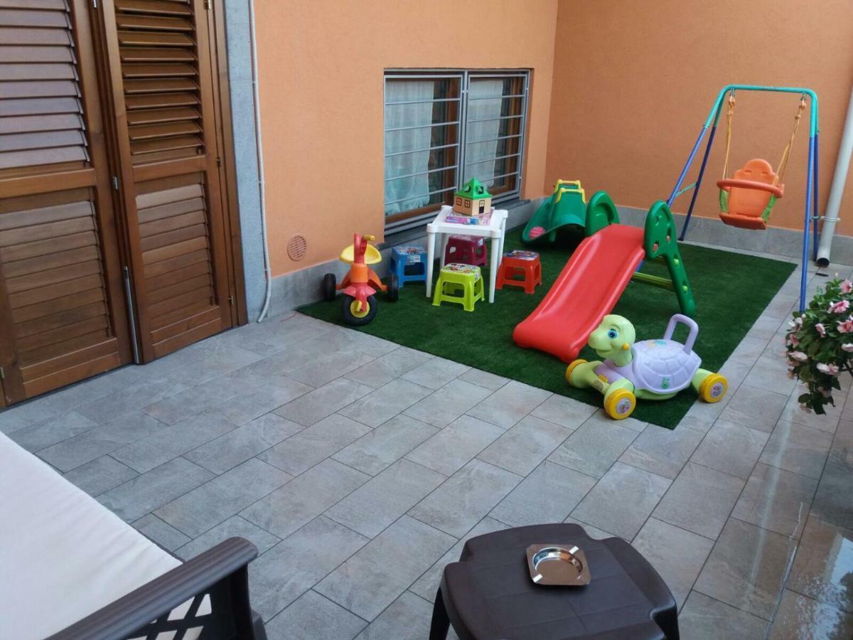 Couette-café La Grotta 3*